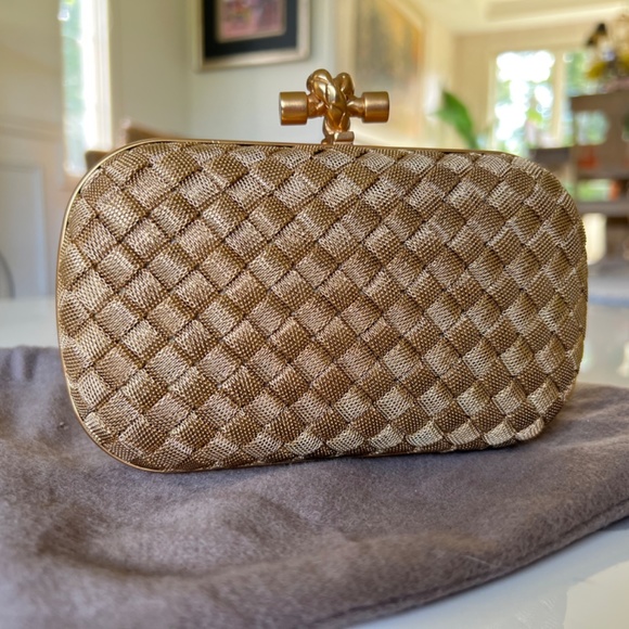 Bottega Veneta Intrecciato Bruciato Knot Clutch - Picture 7 of 7